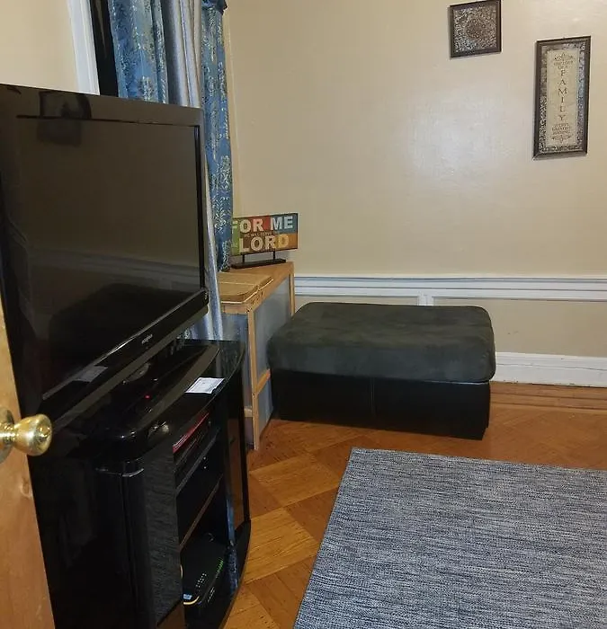 Gabriel's Luxury Suite-1