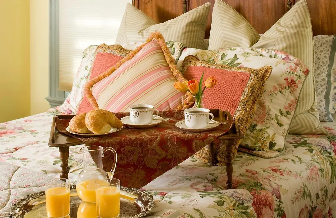 A B&B At The Edward Harris House Inn-1