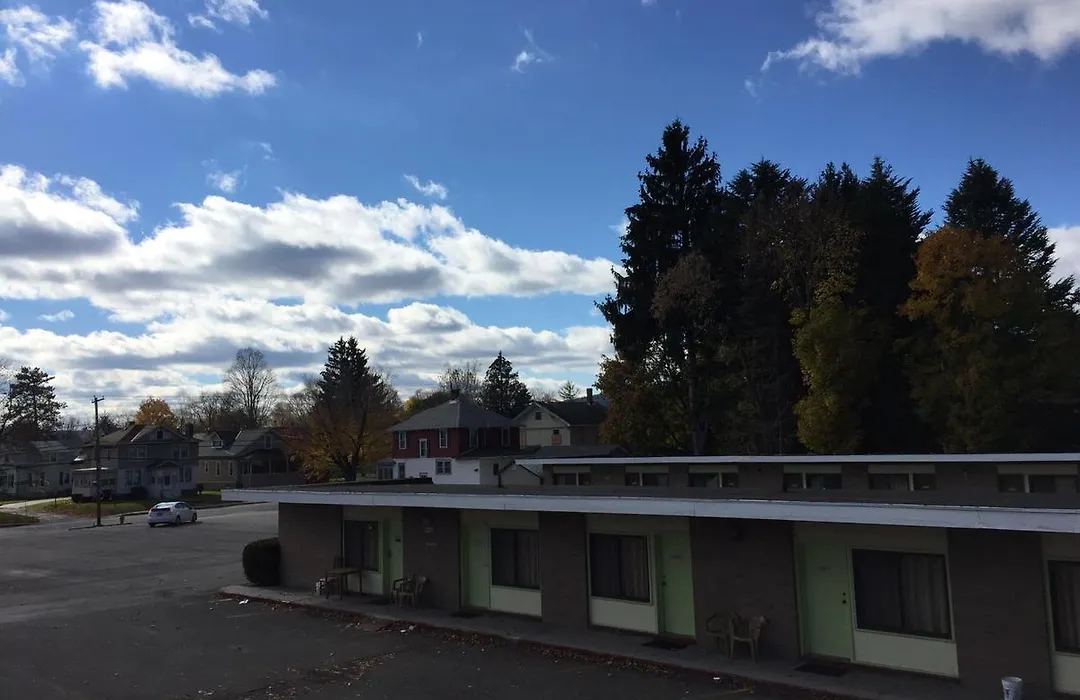 Motel 88-1