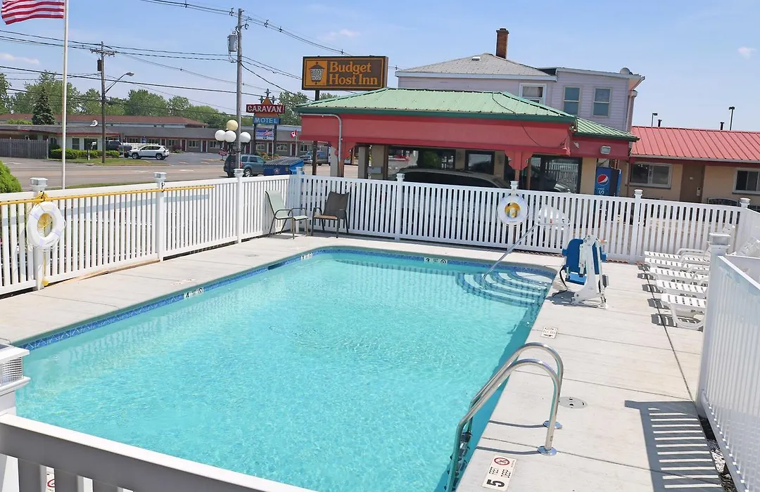 Woodland Inn-1