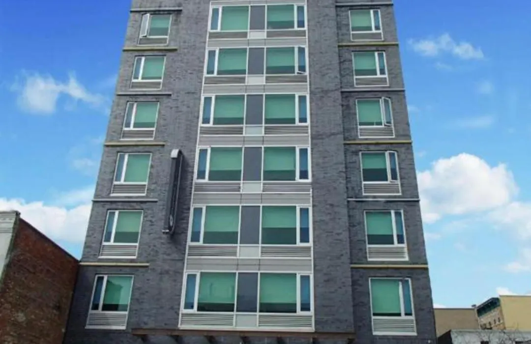Umbrella Hotel Bronx-1