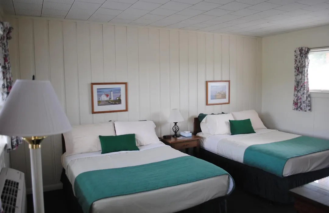 Rock Ledge Motel-1