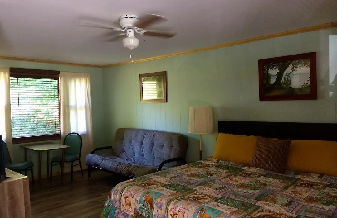 Luzerne Court Motel-1