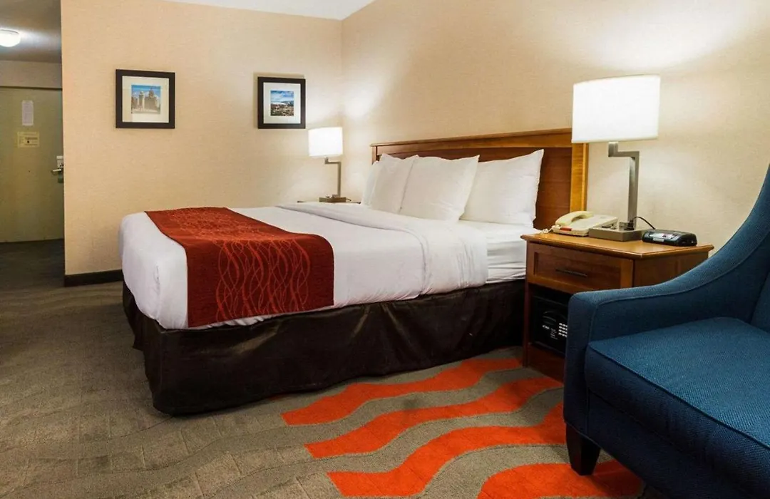 Comfort Inn & Suites Airport-1
