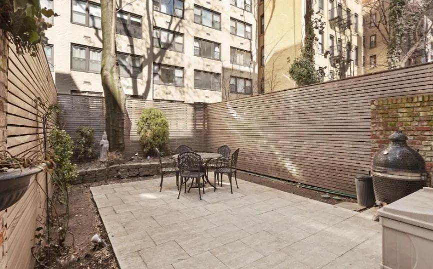 Private Luxury Home Near Un-1