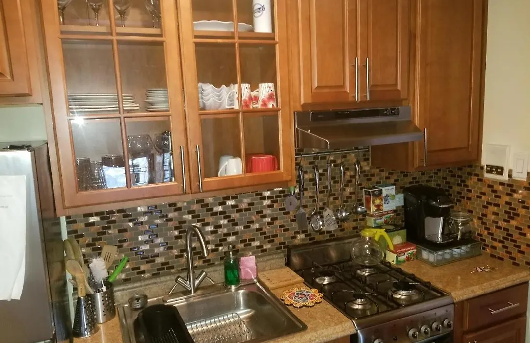 Cozy Fully Furnished Apartment Near Prospect Park & Public Transport-1