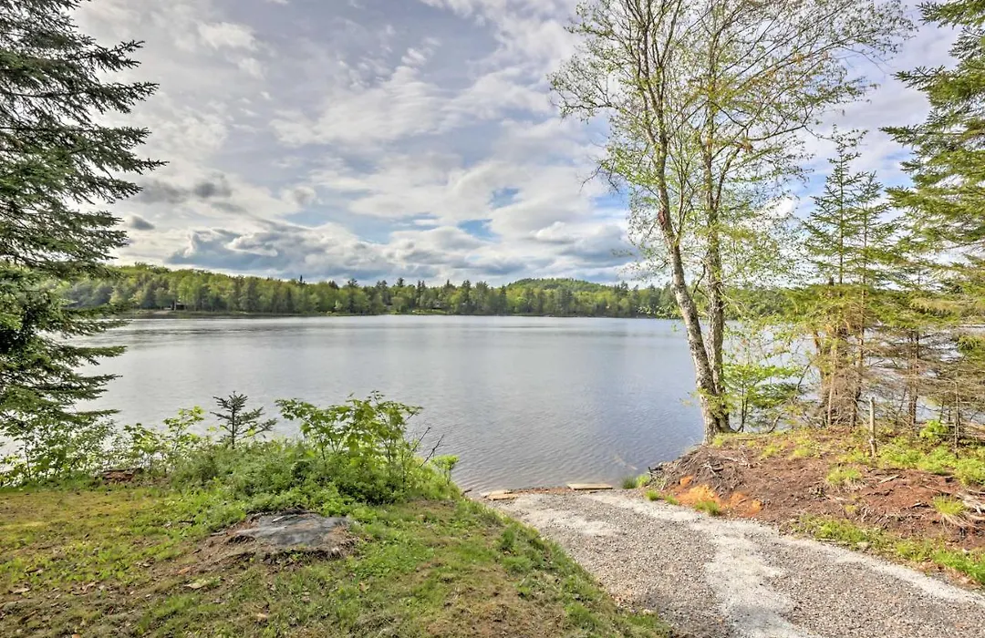 Lakefront Old Forge Home W/ Boat Ramp + Beach-1