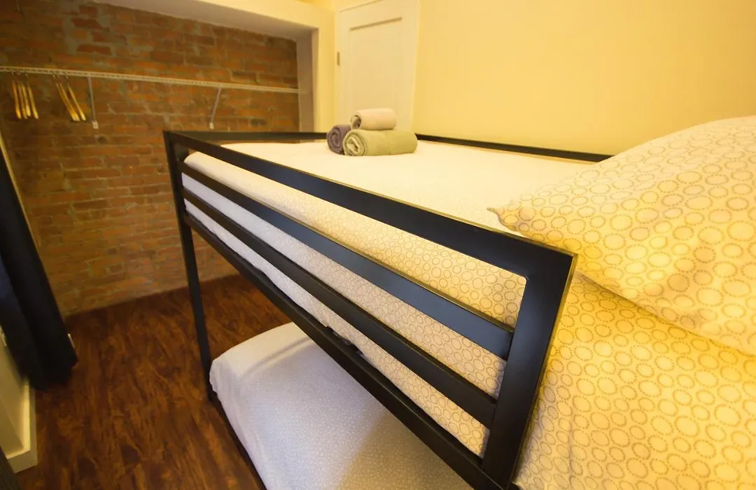 Studio Plus - 2 Bedroom Apartment In Midtown-1
