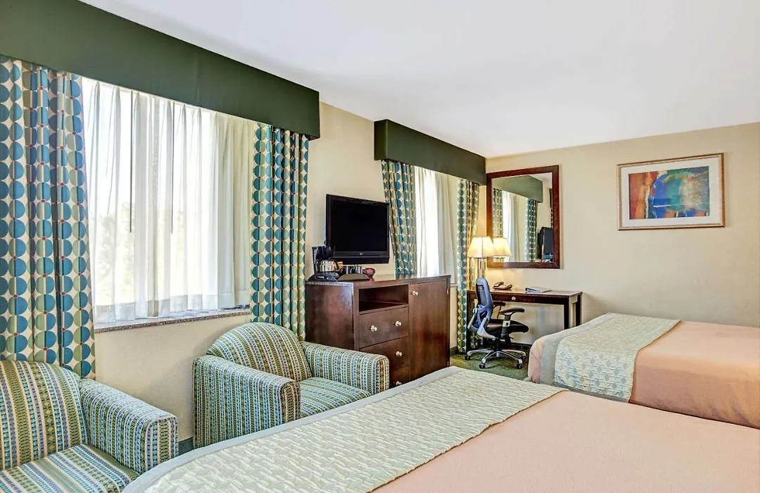 Hillcrest Hotel Near Jfk Airtrain-1