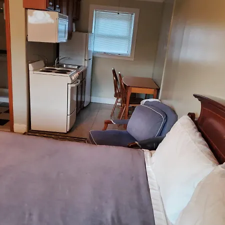 Golden Gate Lodging-2