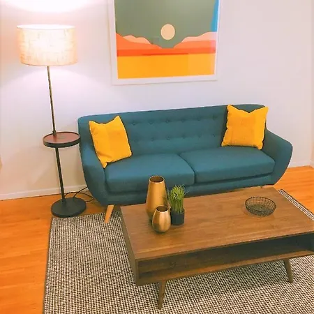 Yorkville East Side Apartments 30 Day Rentals-2
