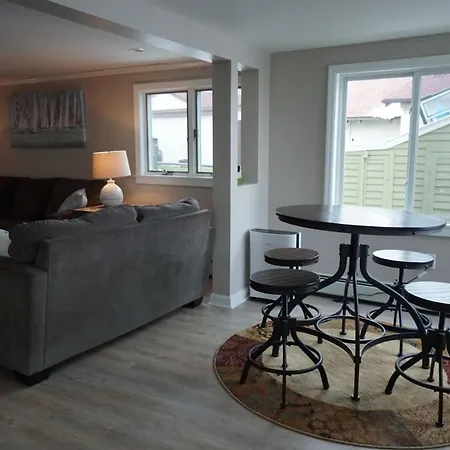 Newly Renovated House On Lake Champlain - 4 Br!-3
