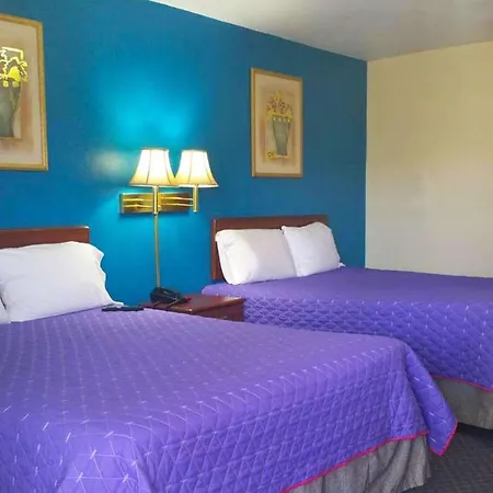 Budget Inn Corning-2