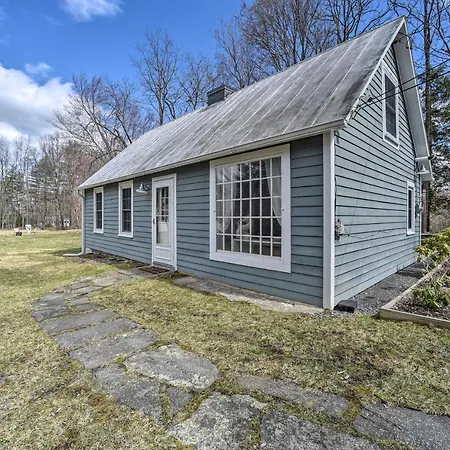 Charming Cottage W/ Yard - 2 Mi To Tinker St!-3