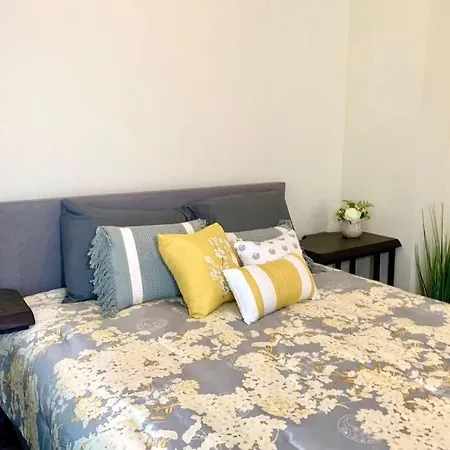 6Br Retreat-Great For Reunions And Getaways Minutes From Niagara Falls-3
