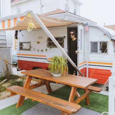 80S Surf Camper In Rockaway Beach-3