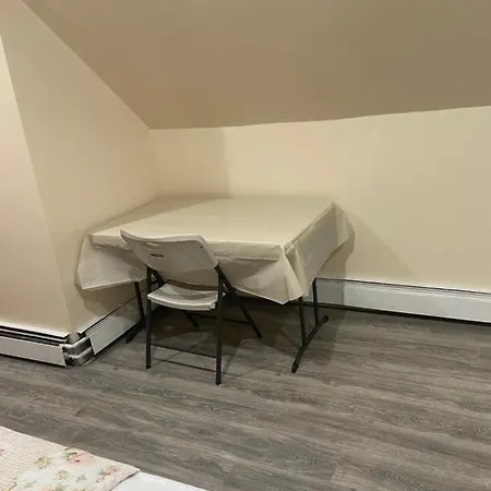 A Comfortable Room-3