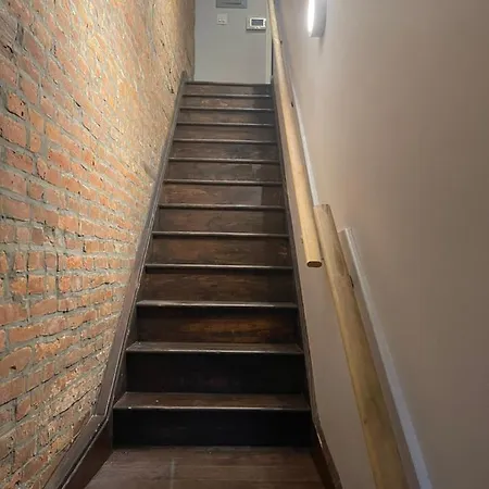 Halsey Manor: Luxurious 2-Bedroom Apartment-3