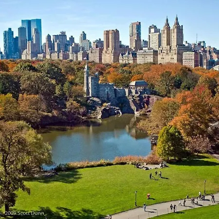 Upper East Side Studio Near Central Park-2
