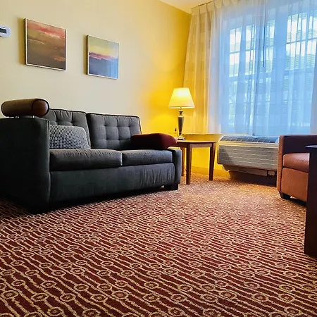 Pine Bush Suites-3
