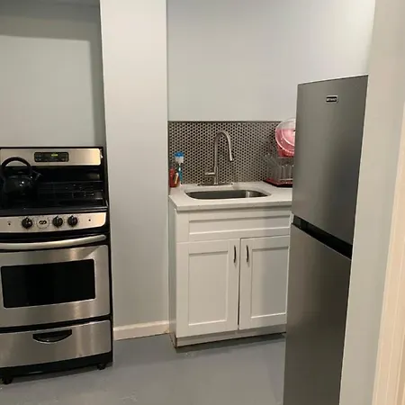 Cozy Stay Near Jfk-2