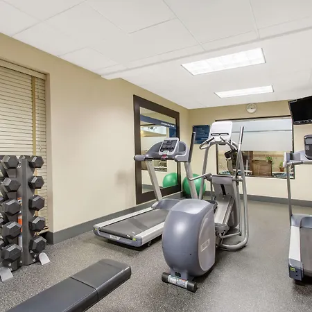 Hampton Inn & Suites Albany-Airport-2