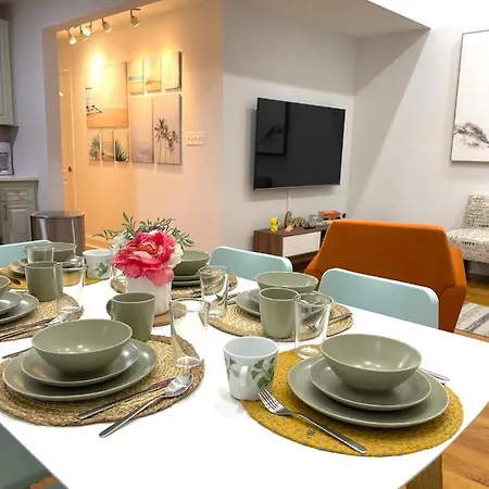 Modern Apartment With Parking & Quick Ride To Manhattan-3
