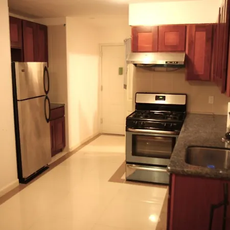 Anyi Guesthouse In Flushing-2