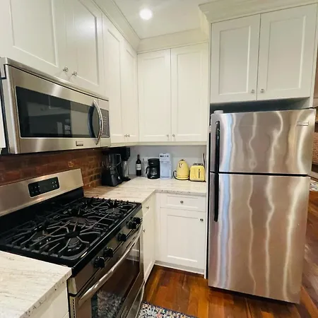 Historic Brownstone - Newly Renovated Brownstone On Historic Street With Outdoor Space-2