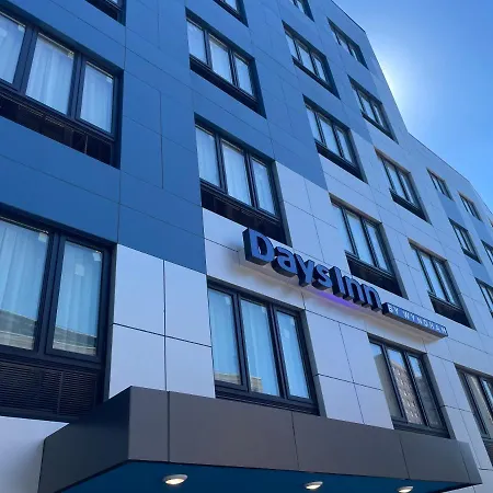 Days Inn By Wyndham Bronx Nyc-3