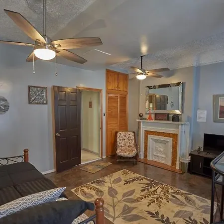 Irving Manor-2