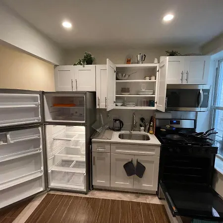 2 Bedrooms Apartament 1 Block From Manhattan-3