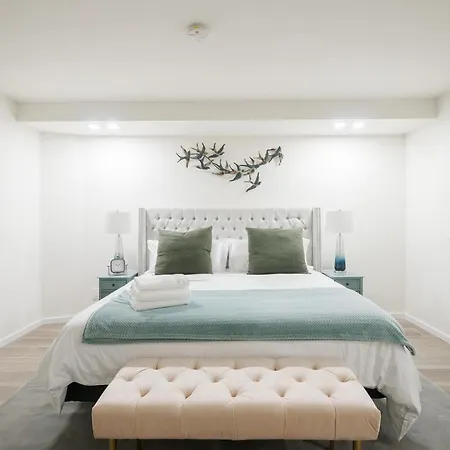 Spacious 2Br & 2Ba Duplex Minutes To Central Park-2
