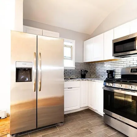 Stylish And Spacious 2 Bedrooms Duplex Apartment In Brooklyn Ny-2