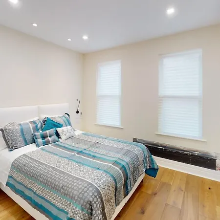 Renovated 2-Bedroom In Sheepshead Bay, Brooklyn-3