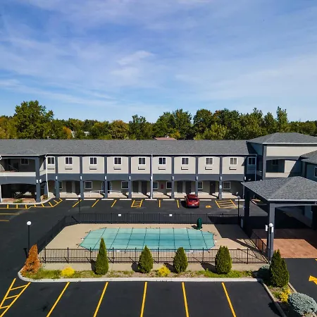 Days Inn & Suites By Wyndham Niagara Falls/Buffalo-3