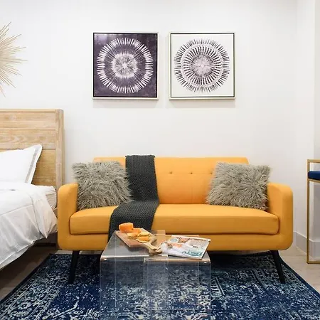 1597-8 Luxury Studio Upper East Side W&D-2