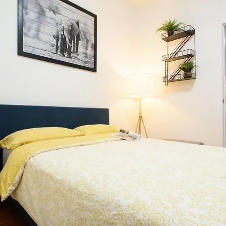 1571-2S Prime Upper East 2Br Best Value-2