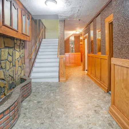 Charming Studio Half Block To Central Park Uws-2