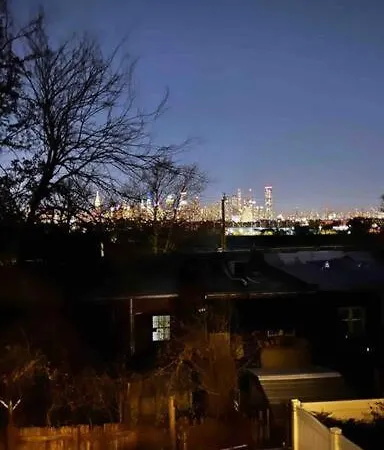 Beautiful 3 Bed 2 Bath 2 Balcony-2