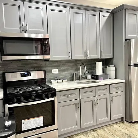 Beautiful 3 Bedrooms-2