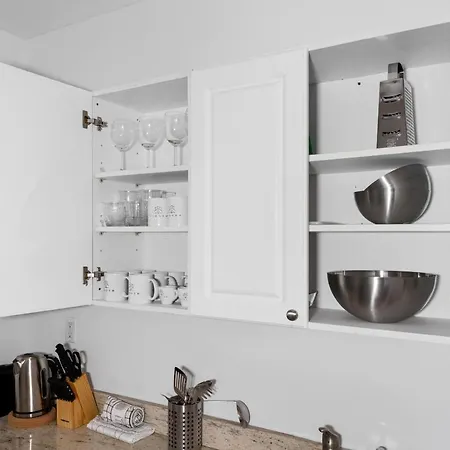 Designed 3Br In Upper Manhattan With Washer And Dryer-2