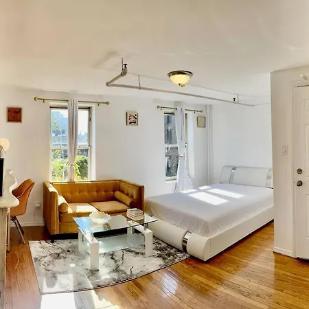 Modern Studio Apartment For Long Stay In Nyc-2