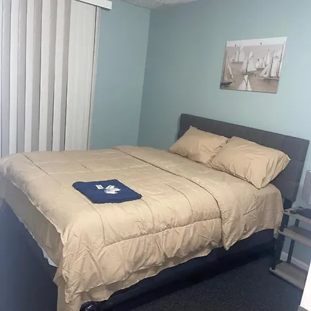 3 Bedroom Home In Queens, New York-2