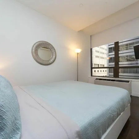 2Bd 1Ba Apartment At Financial District-3