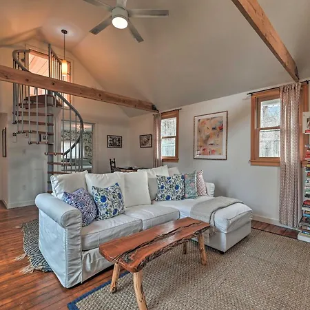 Cozy Woodstock Home With Fire Pit!-2