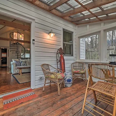 Cozy Woodstock Home With Fire Pit!-3