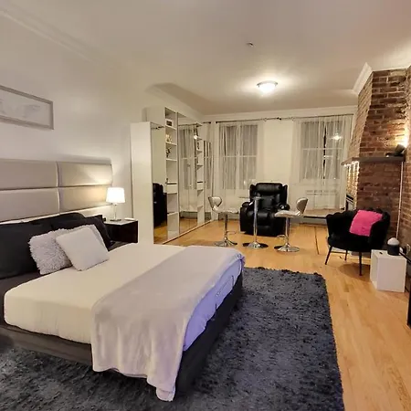Great Location Near Times Square-3