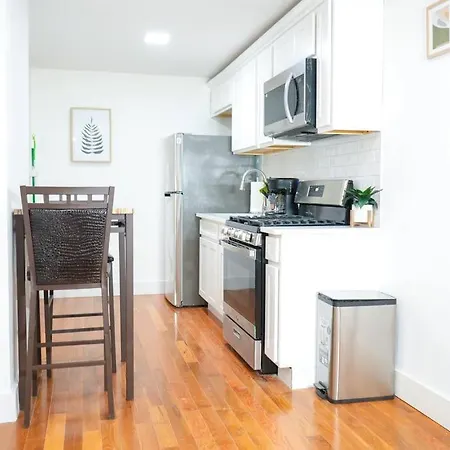Modern Studio For Longer Stays-3