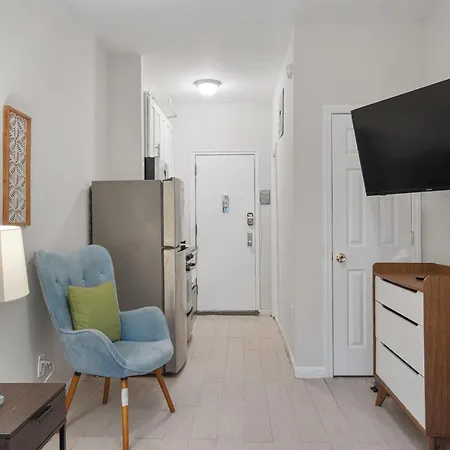Studio In Upper Manhattan Great Monthly Deal-3